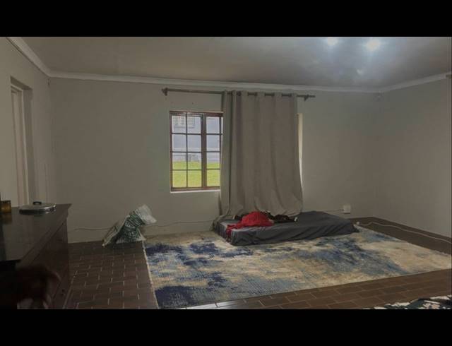 3 BEDROOM FREEHOLD FOR SALE IN EASTWOOD